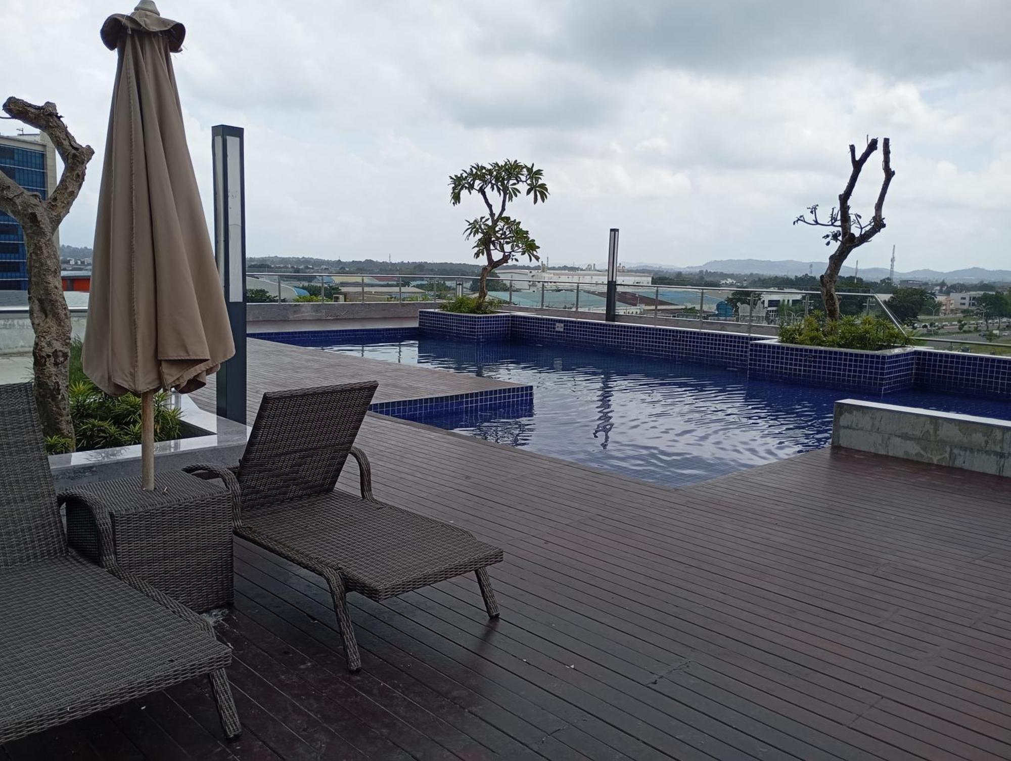 Sleeprest @ Pollux Habibie Apartment Batam Екстериор снимка